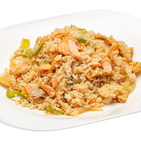 Рис с кальмаром и лососем