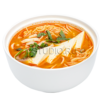 Суп острый, с лапшой грибами и тофу