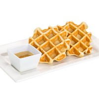 Вафли бельгийские с карамельным сиропом